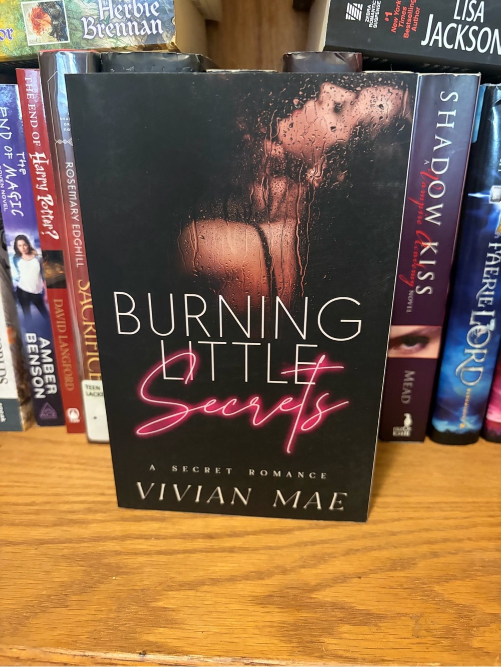 🌖 Burning Little Secrets by Vivian Mae - Black & Pink Paperback